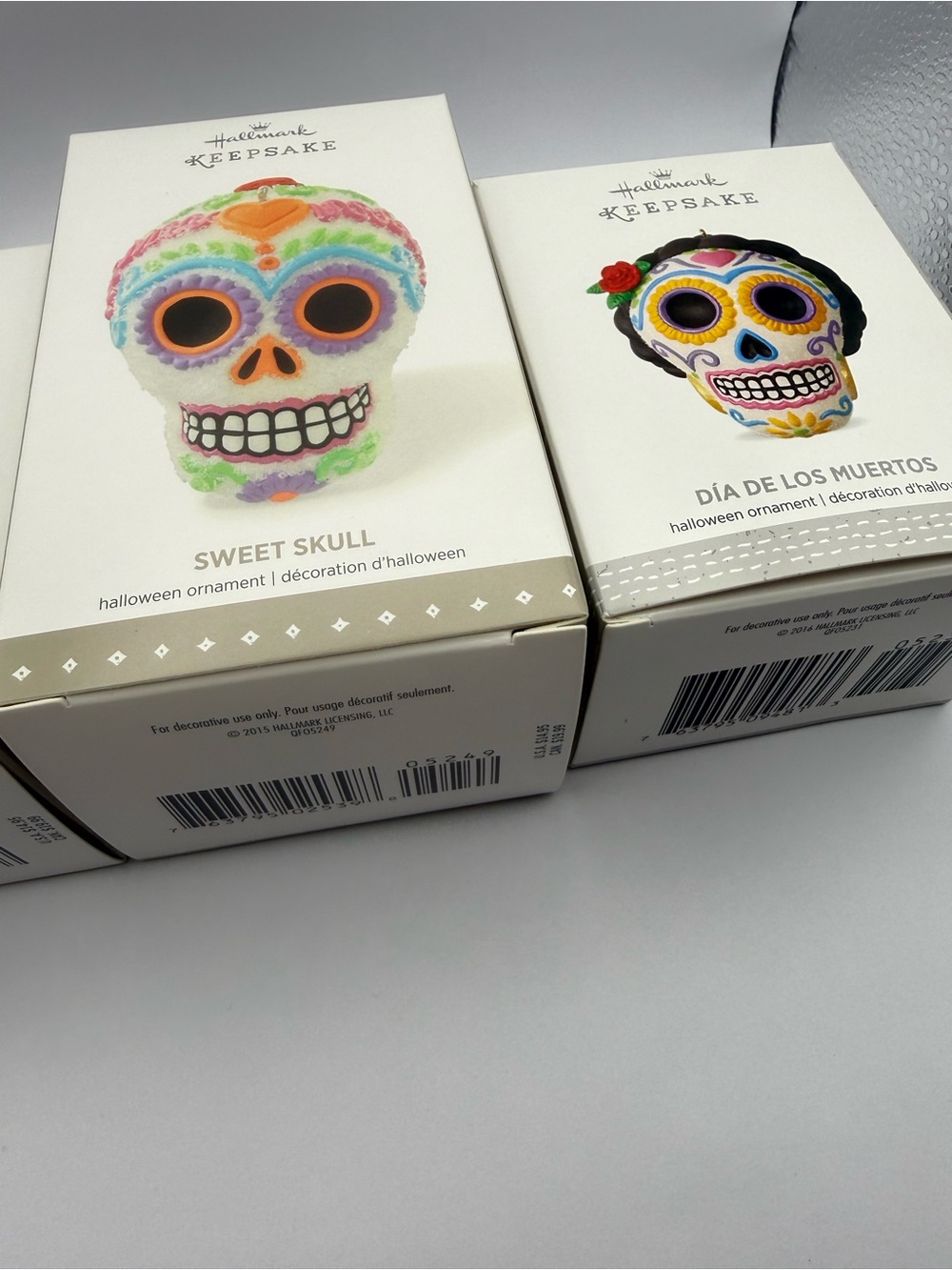 3 Hallmark Keepsake Ornaments Dia De Los Muertos Sugar Skull Cat Halloween - Picture 3 of 3